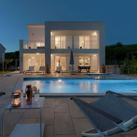 Laura By Interhome Villa *