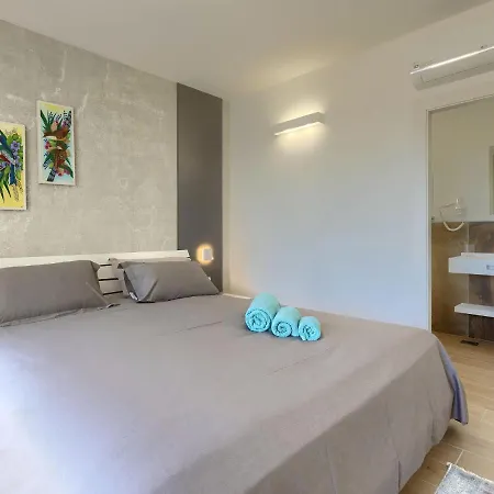 Laura By Interhome Вилла Коромачно